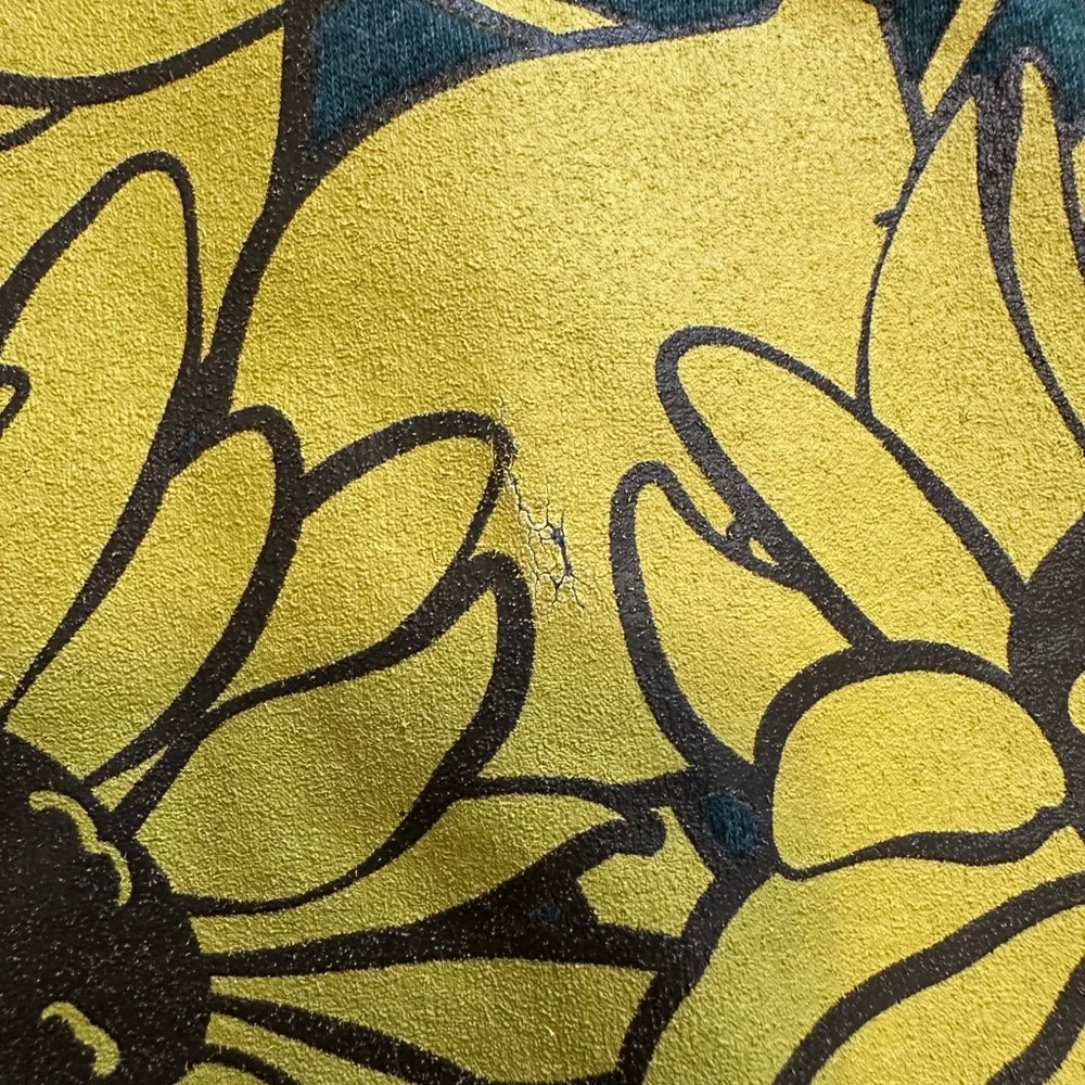 Pikachu & Sunflora Pokémon Unisex Green Hoodie Size Small - Picture 13 of 13
